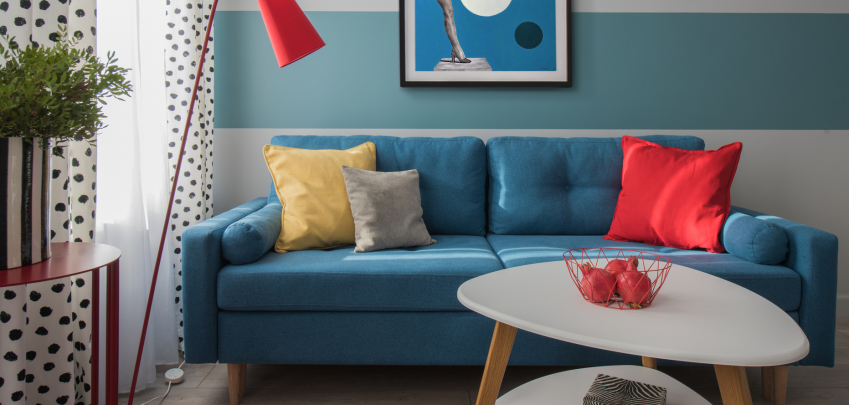 Синьо в хола – стилно и красиво