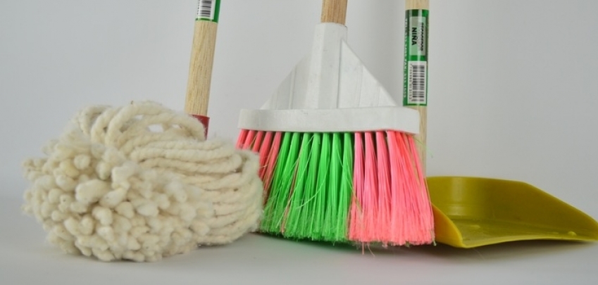Тези 6 популярни трика за почистване са загуба на време 