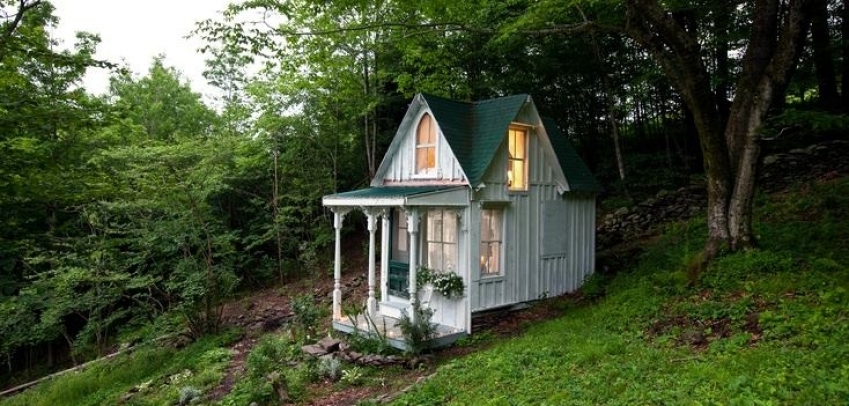 15 малки дървени къщи 
