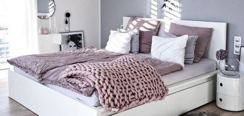 Спални в лилаво и сиво 