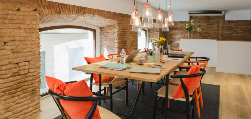 Идеи за трансформируеми зони в апартамента: от работно пространство до зона за релакс