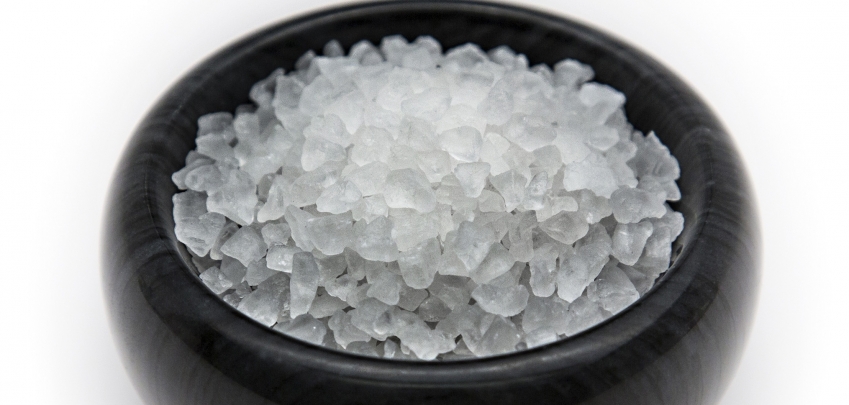 Изненадващи употреби на морската сол у дома 
