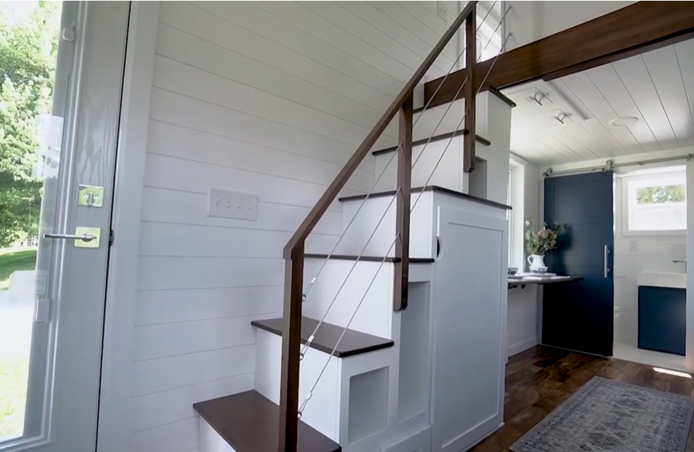 Умен мини-дом доказва, че 19 м² могат да бъдат лукс