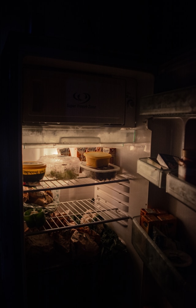 7 неща в хладилника, които е по-добре да изхвърлим още днес