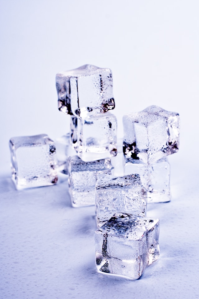 Защо да слагате сол в кутиите и лед в пералнята