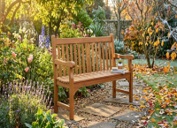 Как да поддържате градинските пейки в отлично състояние целогодишно