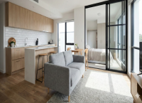 Как да комбинираме кухнята и хола