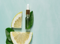 Стари и упорити петна? А опитахте ли с това етерично масло? 